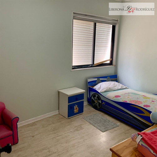 Casa En Venta De 8 Dorm. En Quilpué