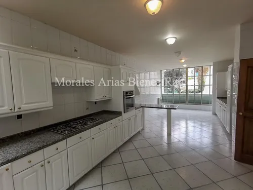 Jardines En La Montaña, Súper Residencia De 1, 250 M2. La Mejor Seguridad De La Cdmx. Con Un Diseño Interior Único, 5 Recámaras Tan Amplias Como Siempre Has Buscado, Gimnasio Equipado, Sala De Juegos.