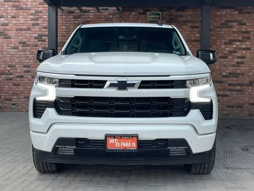 Chevrolet Cheyenne 5.3 Doble Cab Rst 4X4 At