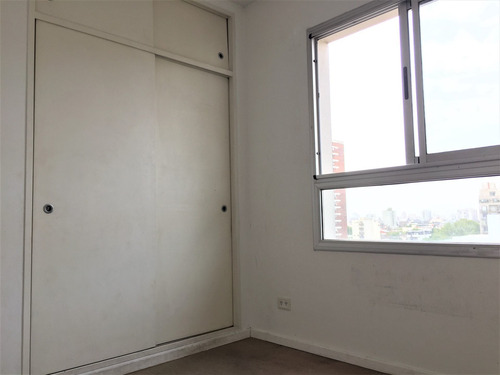 En Venta Villa Urquiza. 9° Frente. Pileta Parrilla