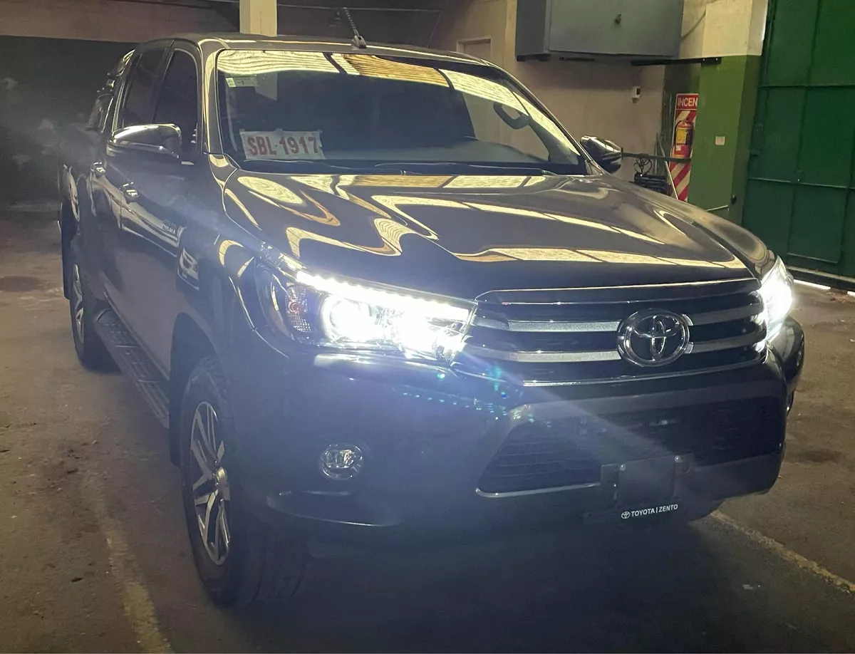 Toyota Hilux 2.8 Cd Srx 177cv 4x4 At