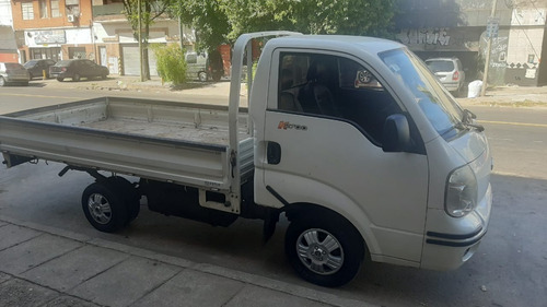 Kia 2700