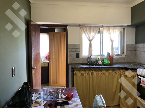 Casa En Venta Con Comercio - Cipolletti