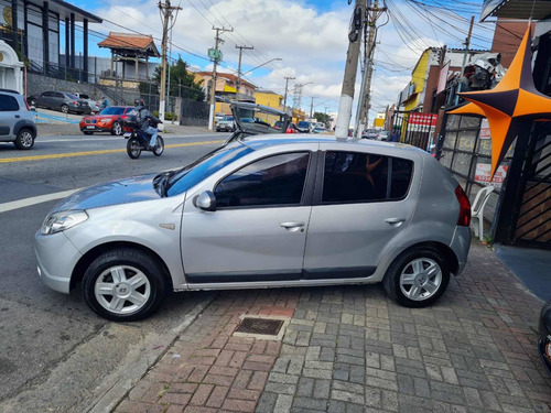 Imagem 3 de 4 de Renault Sandero 2011 1.6 Privilège Hi-torque 5p