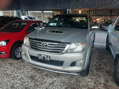 Imagen 1 de 6 de Toyota Hilux 4x2 Cab Dob Sr C/ab 3.0 Tdi72 2015