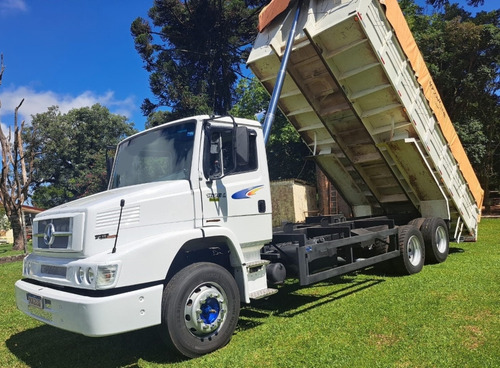 L-1620 3-eixos 2p Graneleiro