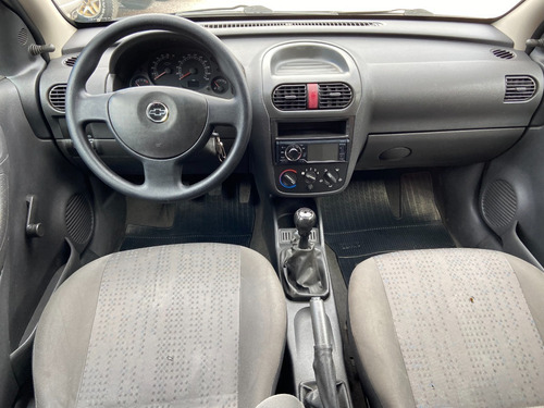 Imagem 10 de 12 de Corsa