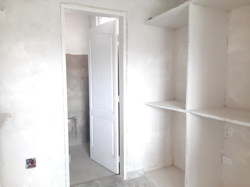 Imagen 12 de 20 de Townhouse En Residencias River Side Village, Campo C De Ferrominera