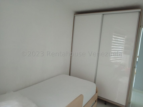 Apartamento En Venta Los Samanes Abm