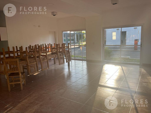 Imagen 2 de 13 de Flores Prop. Vende Lote En Barrio La Josefina, Pilar