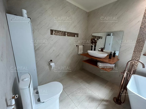 Chacra Con Casa Moderna En Venta, Ruta 39.