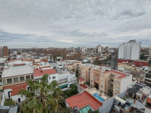 Imagen 5 de 15 de Excelente 2 Amb Piso Alto Con Vista Panorámica - Av. Directorio 2200