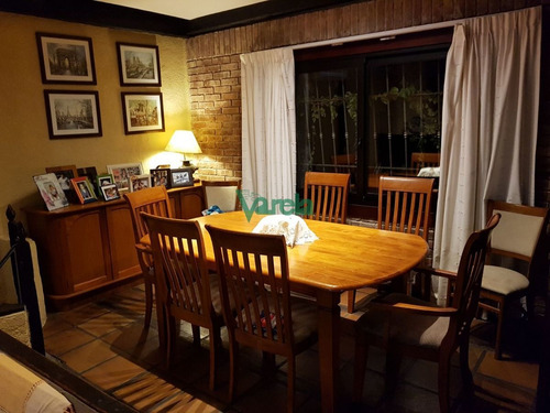 Imagen 9 de 13 de Venta Casa Pocitos, 4 Dorm, 5 Baños, Gge Y Fondo - Montevideo Pocitos