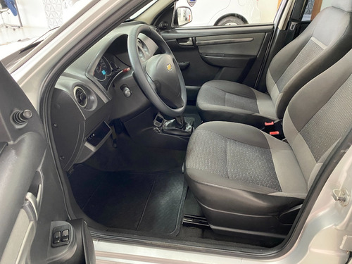 Imagem 8 de 15 de Chevrolet Celta Spirit