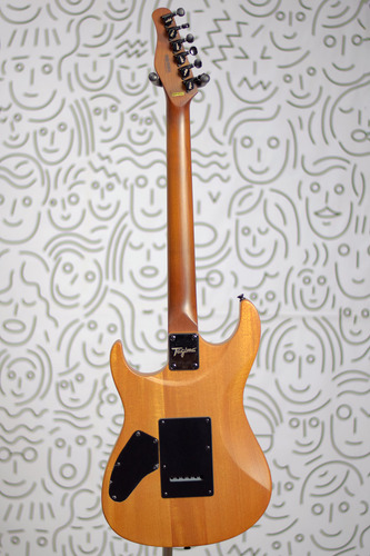 Guitarra Tagima Stella Mahogany Ntm Braço E Escala Em Roasted Maple Captadores Hss Em Alnico Tarraxas Blindadas Palheta Groover
