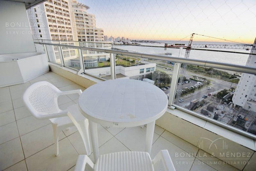 Seasons Tower, Frente Al Conrad Y A La Mansa, 2 Suites.