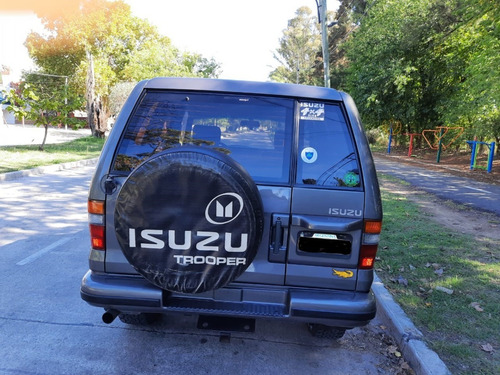 Isuzu Trooper Hard Top 3 Puertas 2.6 Nafta