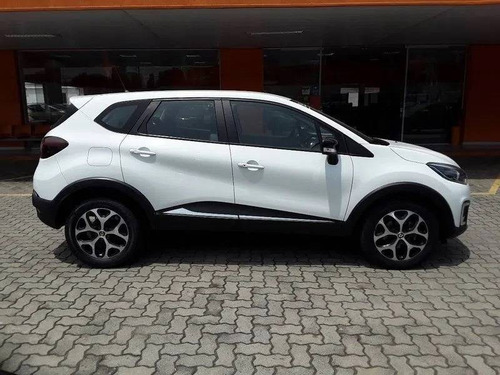 Imagem 7 de 9 de Renault Captur 2.0 16v Hi-flex Intense Automático