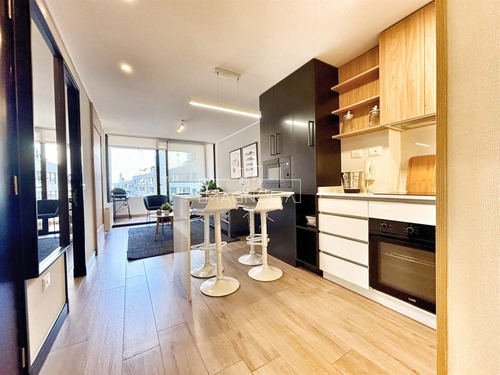 Departamento En Venta De 2 Dorm. En Las Condes
