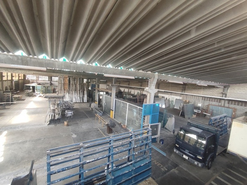 Galpón En Venta En Zona Industrial De Cagua. Aragua