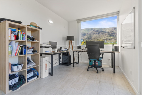 Casa En Venta De 4d/5b Las Brisas
