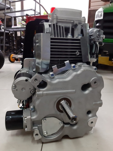 Imagen 6 de 7 de Motor A Nafta 18,7hp Tractor De Jardin Cortacesped Serva