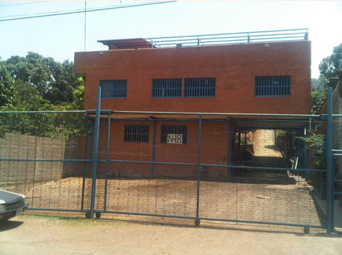 Venta Constructora Asfaltado. Barcelona Edo. Anzoátegui 