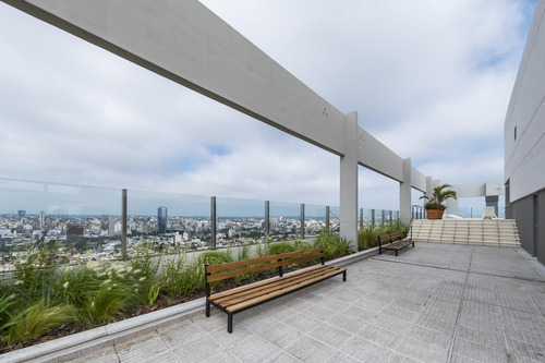 Venta Departamento Semi Piso, Gni Cardinales De Cofico, 3 Dormitorios Y 3 Baños.