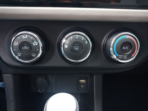 Imagen 14 de 14 de Toyota Corolla Le Ta 2016