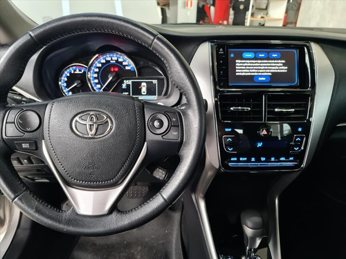 Imagem 9 de 14 de Yaris 1.5 16v Flex Sedan Xls Connect Multidrive