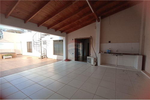 Imagen 19 de 23 de Vendo Casa En Esquina En El Barrio San Isidro, Etapa 1: 4 Habitaciones Y 2 Baños.