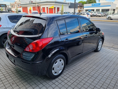 Imagen 5 de 13 de Nissan Tiida 2008 1.8 Visia