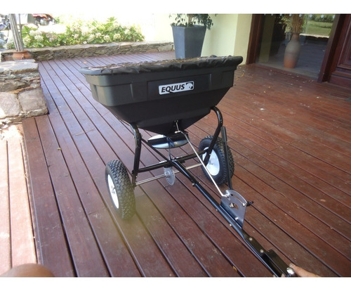 Imagen 4 de 7 de Fertilizadora Para Cuatriciclo 125lb Equus