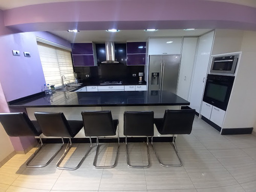Alquiler De Apartamento En Resd. Parque Chaguaramos,