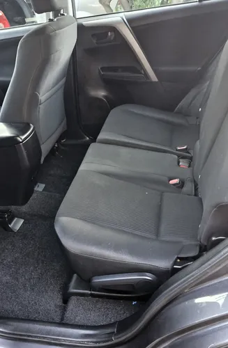 Toyota RAV4 2.5 Le At