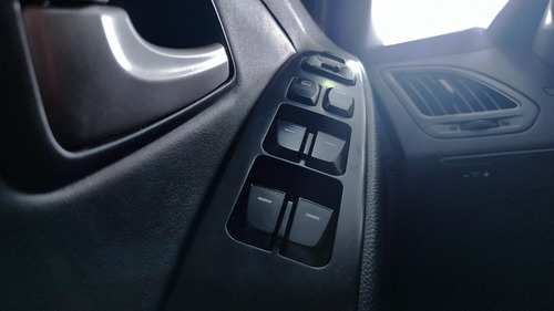 Imagem 14 de 18 de Hyundai Ix35 2.0l 16v (flex) (aut)