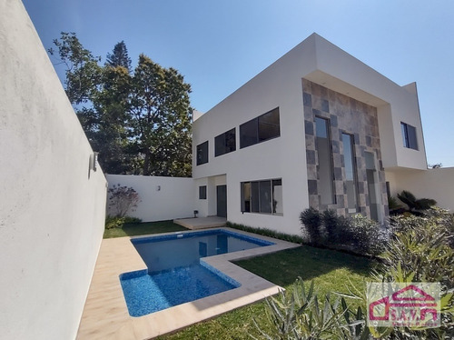 Casa Nueva En Venta, En Lomas De Cuernavaca, Temixco Morelos.