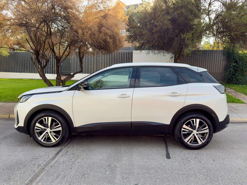 Peugeot 3008 Puretech 1.2 MT