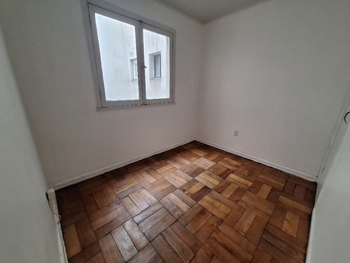 Se Arrienda Departamento 2d/1b/, 2do Piso_metro Irarrázaval