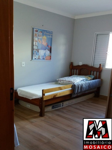 Imagem 16 de 30 de Lindo Sobrado No Vianelo, Quintal, Sacada Na Frente E Nos Fundos, Sol Da Manhã E Da Tarde, Vários Comércios E Escolas Próximos, Estuda Permuta. - 23041 - 34726278