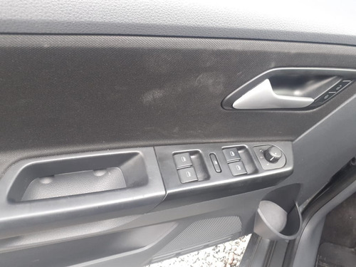 Volkswagen Suran Highline Gris Indy 2019