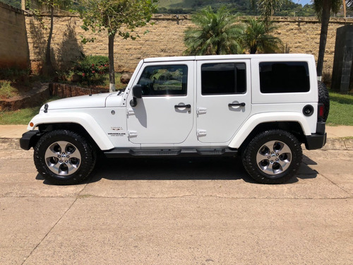 Imagen 2 de 15 de Jeep Wrangler Unlimited Sahara 3.6 Vvt V6 4x4 2016