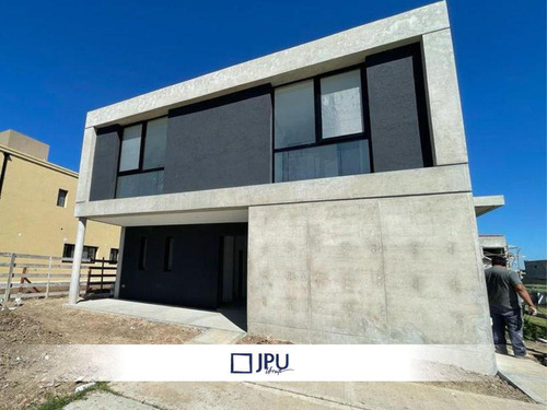 Casa En Venta Puertos Escobar Barrio Araucarias