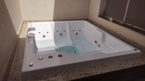 Spa Corcovado 1.90 X 1.60 Com Aquecedor + Cromoterapia