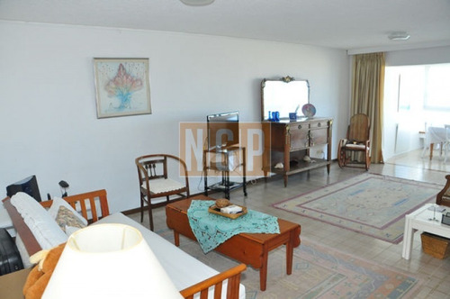 Apartamento En Brava, 2 Dormitorios -ref:5924