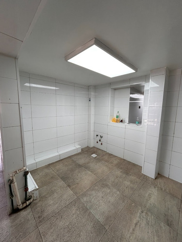 Casa Con Destino Comercial Y Recepciones Finales Al Día