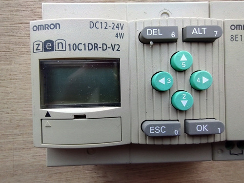 Plc Omron Zen 10c1dr-d-v2 + Zen 8e1dr (Usado)