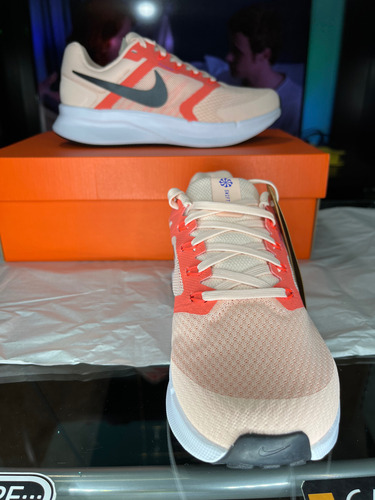 Tenis Nike Run Swift 3 Para Correr /mujer Color Coral Lavado (Usado)
