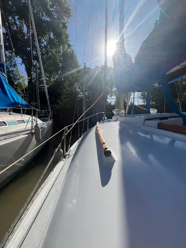 Velero Bries- Impecable