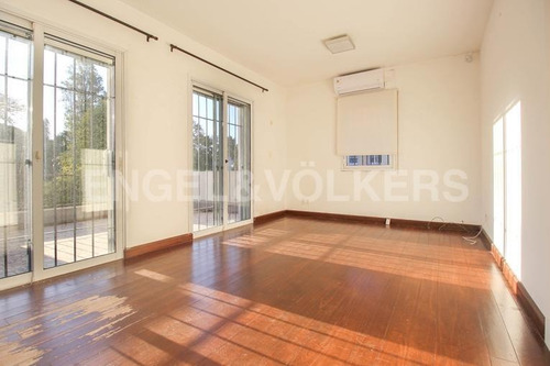 Imagen 9 de 15 de Hermosa Casa En Carrasco Venta Y Alquiler